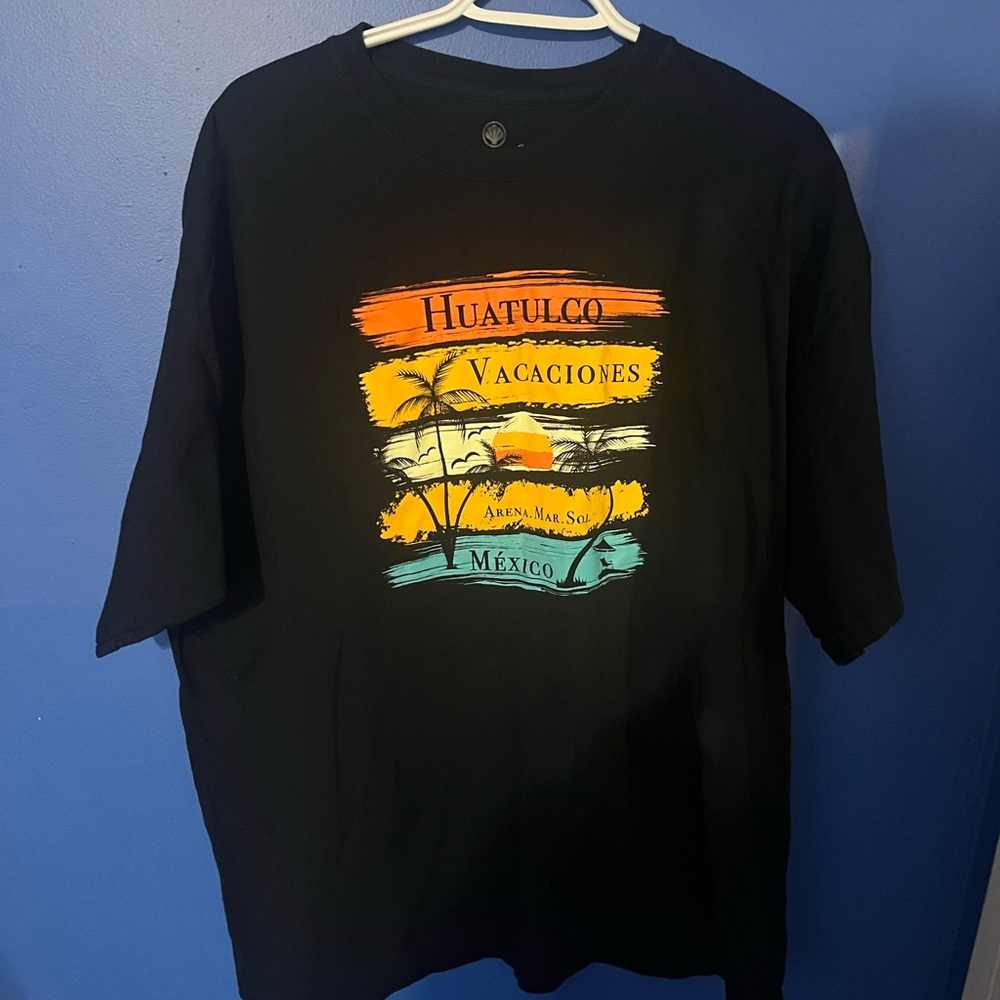 Huatulco Vacaciones Black T-Shirt